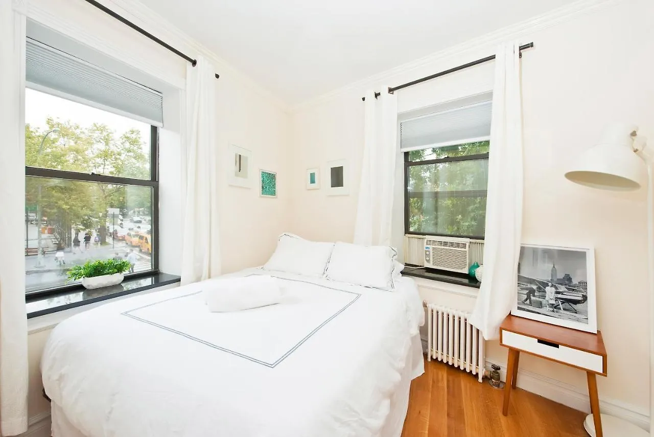 Three Bedroom West Village Townhouse New York Appartamento